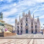 Con Terrazzo Alle Porte Di