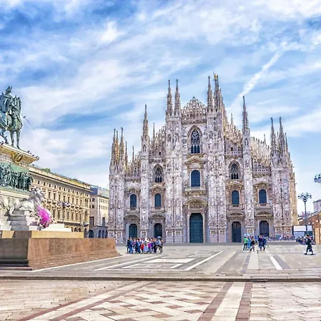 Con Terrazzo Alle Porte Di