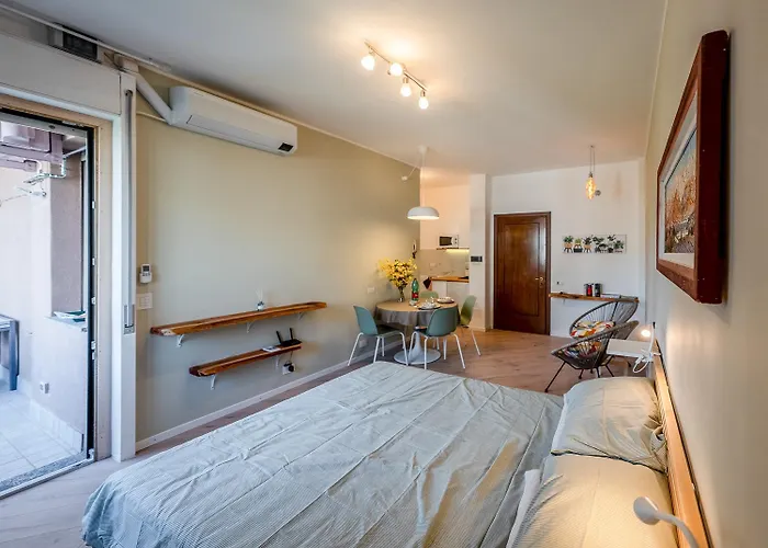 Con Terrazzo Alle Porte Di * Lipomo