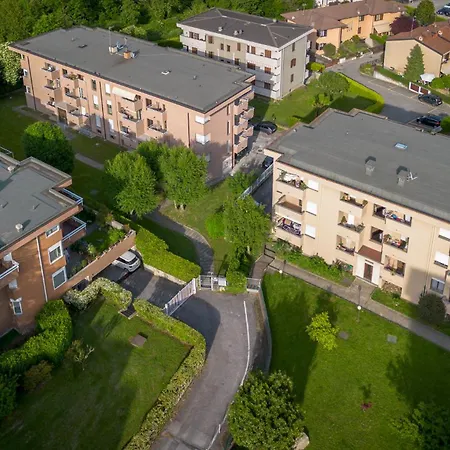 Con Terrazzo Alle Porte Di